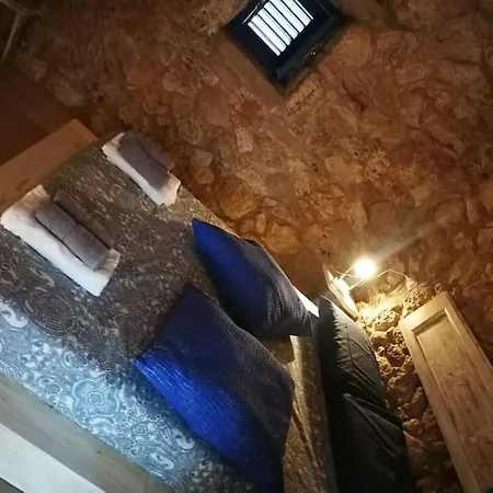 Trullo - *
