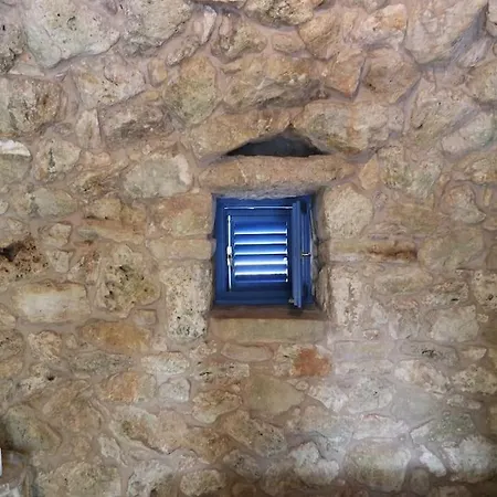 Trullo - *